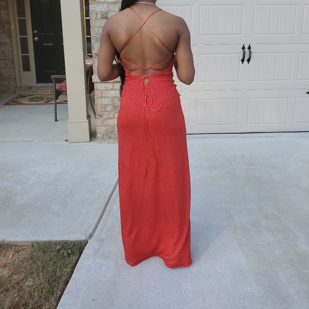 PROM DRESS (RED)